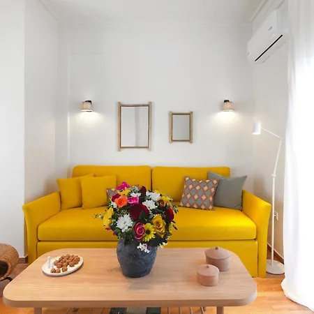 Renovated Penthouse With Stunning Views * Chalkís